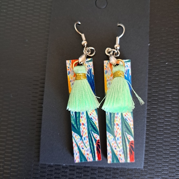 Custom earrings - Picture 2 of 3